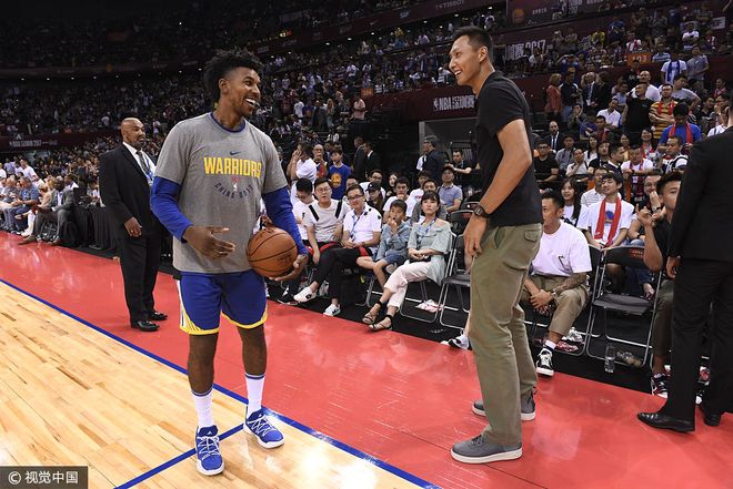 对年轻球员 对年轻球员