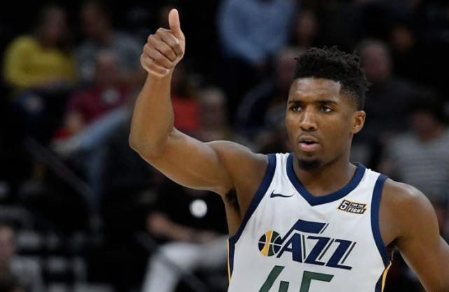 排给球场 排给球场