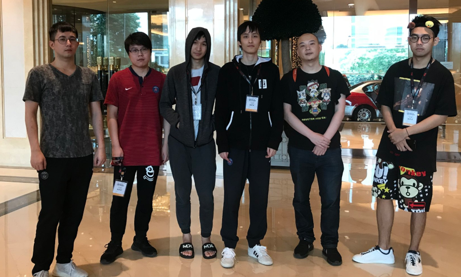突然袭击